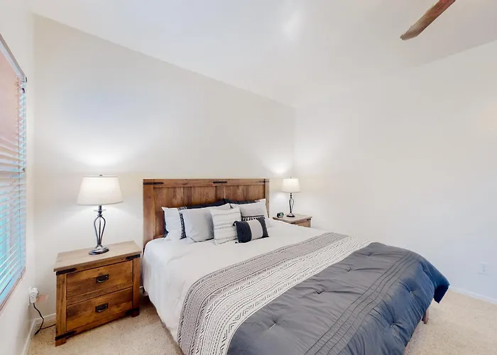 North Oro Valley Abode